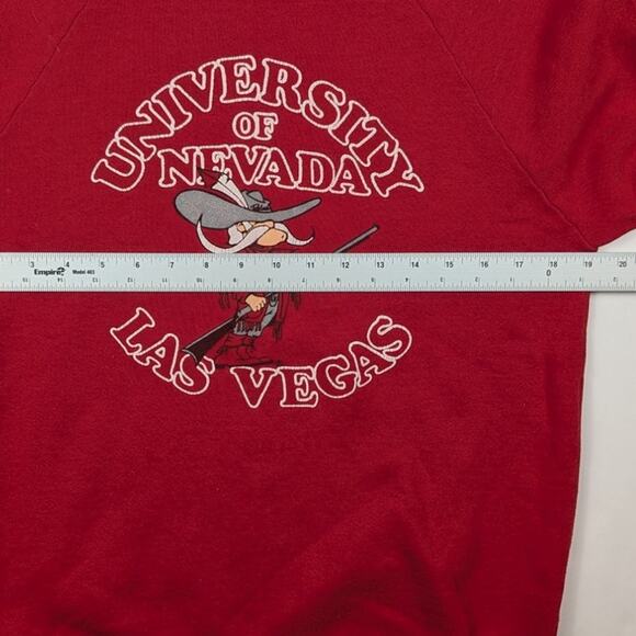 Vintage University of Nevada 80s Las Vegas Beauregard Red Crewneck Size Large - Picture 6 of 8